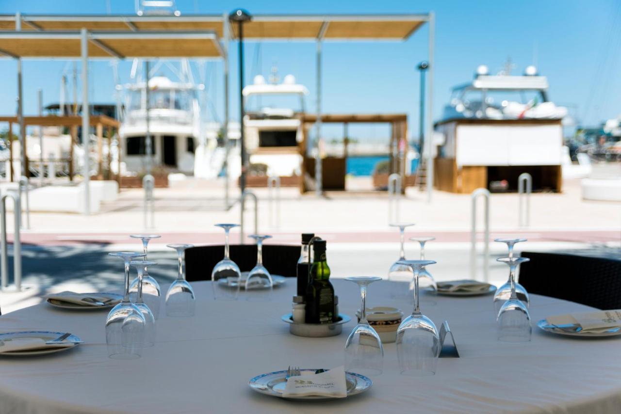 Hostal Bellavista Formentera La Savina  Exterior foto